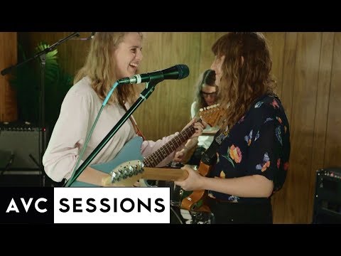 Watch the full Marika Hackman AVC Session and Interview