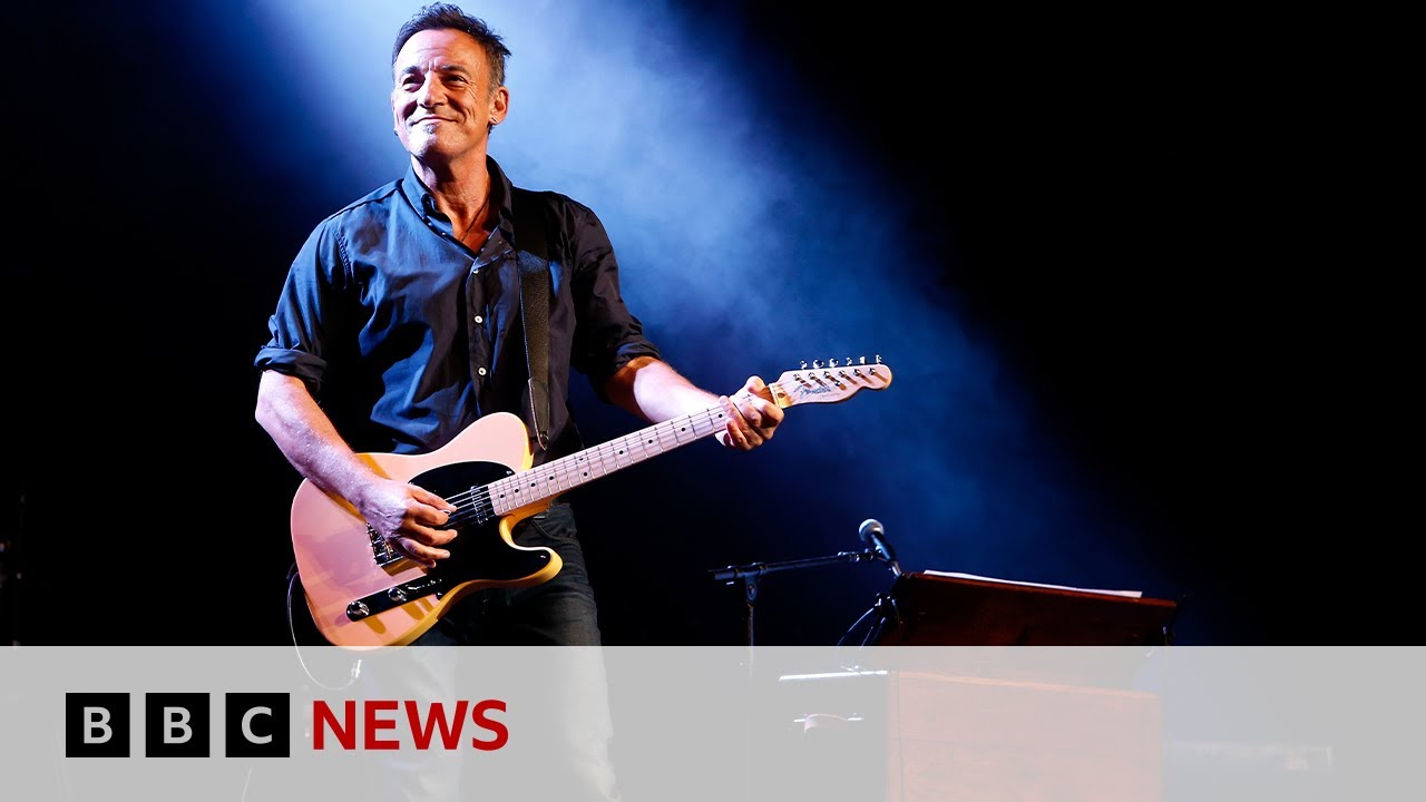 Bruce Springsteen first US musician to receive highest honour at the Ivor Novello Awards | BBC News