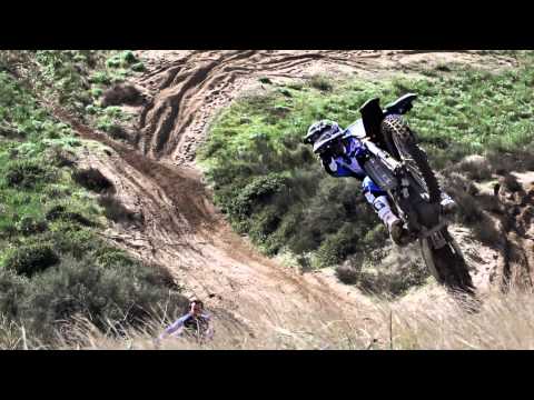 Monster Energy Yamaha 2013 unwrapped 