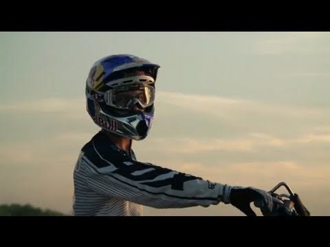Behind the Bike - Red Bull Kolesnikov FMX Factory 2013 