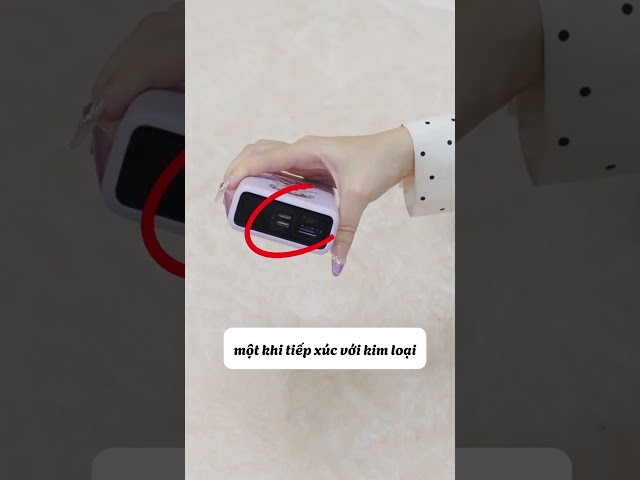 Sạc dự phòng va chạm với kim loại có nguy cơ gây nổ #shortvideo #fypシ゚viral #meovatsuckhoe