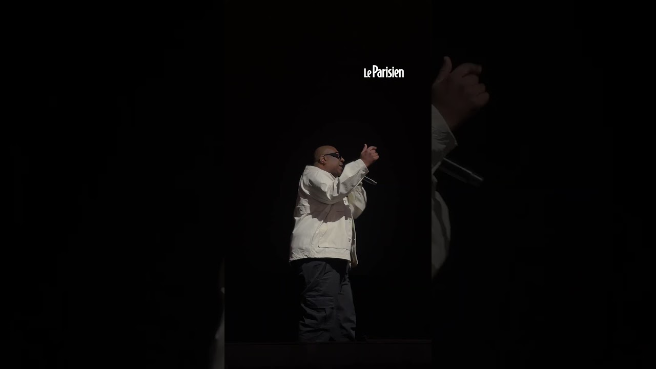 L’entourage de Werenoi rend hommage à l’artiste lors d’un concert exclusif