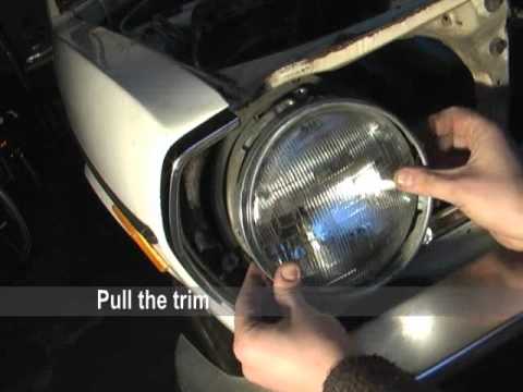 Audi 80 (B1)  - Headlights Removal