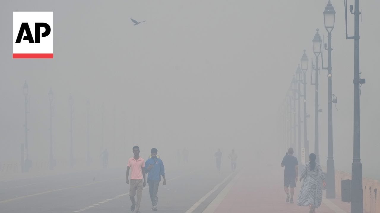 Thick, hazardous smog blankets New Delhi after Diwali fireworks