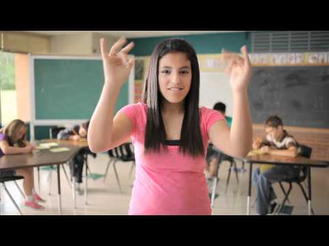 Музичко видео преку знаковен јазик
