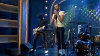 Death From Above 1979 - Romantic Rights - Live on Conan O&#39;Brien - 11/03/2005