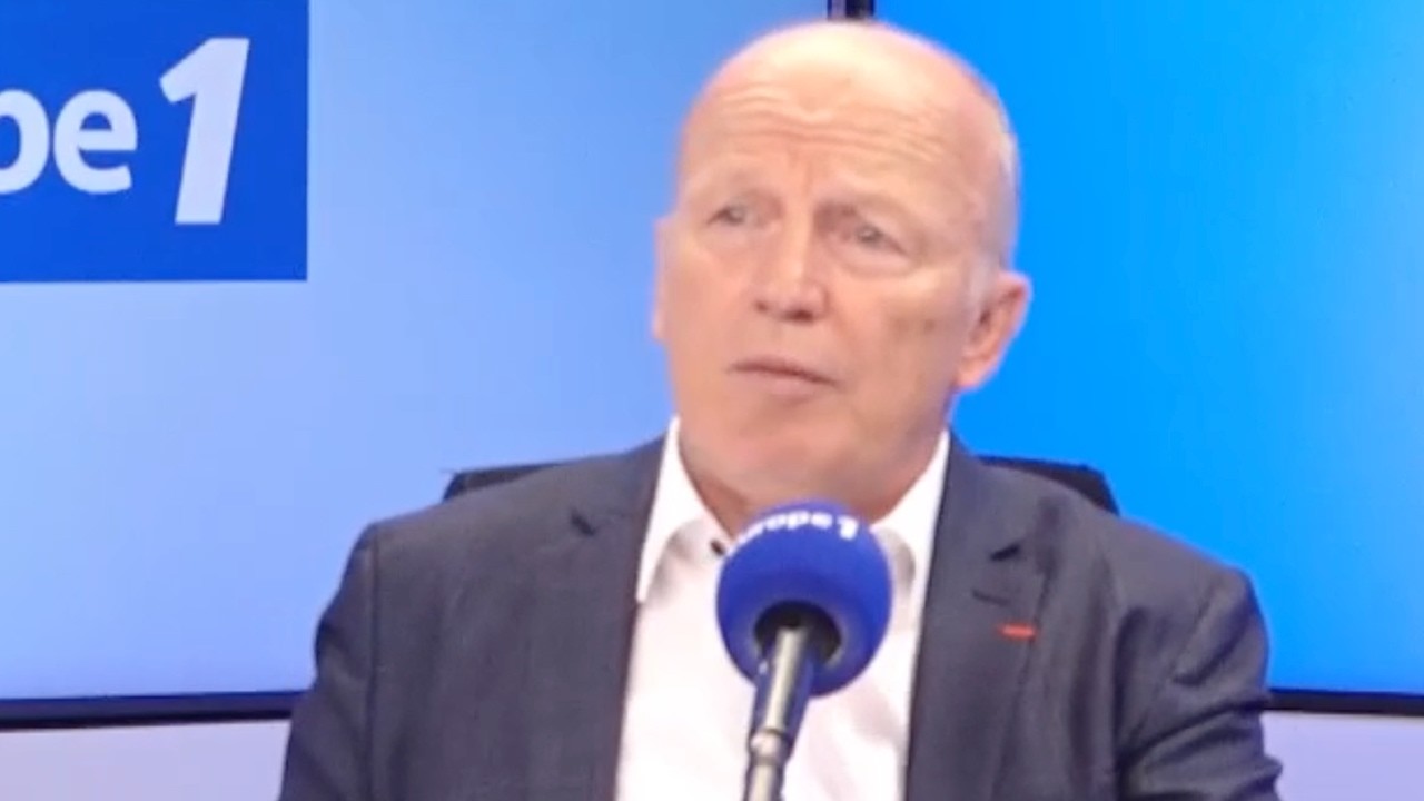 La Légion d'honneur aux policiers du Bataclan : "Tout ça est fait avec beaucoup de retard"(B.Pomart)