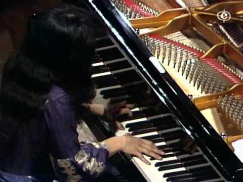 Tchaikovsky Piano Concerto No 1 FULL / Martha Argerich, piano - Charles Dutoit, conductor