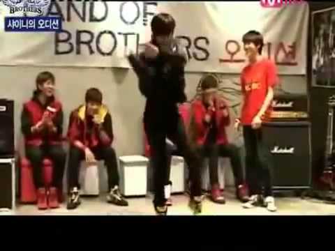 (eng) heechul imitating taemin shinee - YouTube.flv