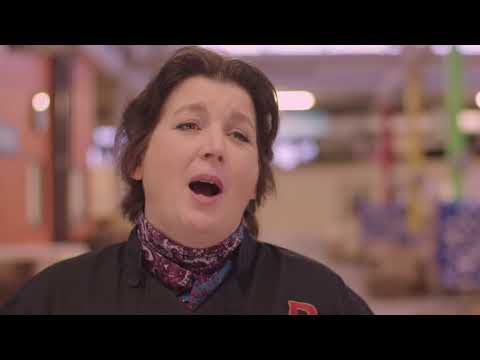 Watch as Chef Lynn Crawford surprises food bank volunteers with a delicious holiday breakfast to thank them for helping build stronger communities. Watch as Chef Lynn Crawford surprises food bank volunteers with a delicious holiday breakfast to thank them for helping build stronger communities.