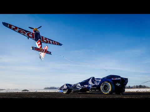 Former Red Bull Air Race World Champ showcases historic gloss Oracle Red Bull Racing 2026 F1 livery