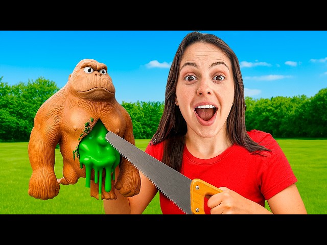 MUÑECOS INDESTRUCTIBLES $1 VS $1000