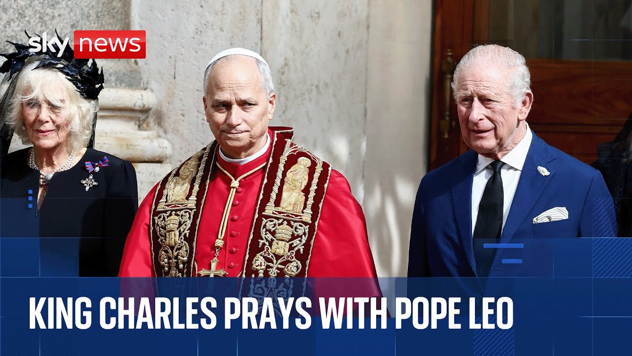 King Charles prays alongside Pope Leo in the Sistine Chapel