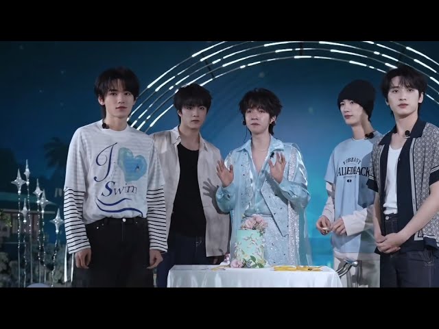 【TNT时代少年团 宋亚轩】亚轩挥着小猫拳出场啦~ 兴奋的小朋友激动大喊"赞啦""好耶"|| 1080HD