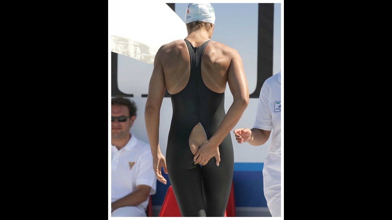Swimsuit malfunction uncensored - 🧡 Wardrobe Malfunction of Celebrities Wh...