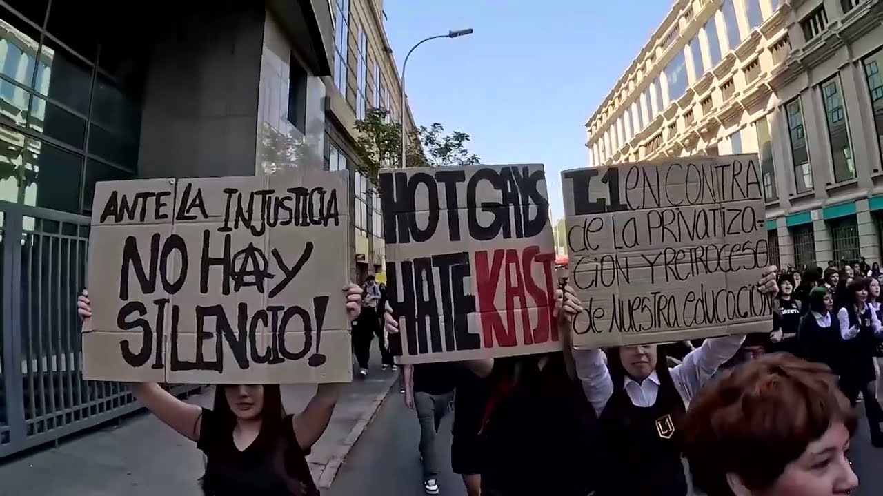 Chilean students protest Kast government's education reforms