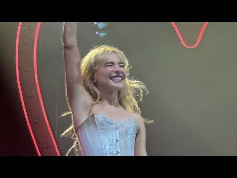 Sabrina Carpenter — Emails I Can’t Send Tour (Live Paris 2023)