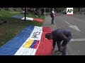 Gobierno colombiano evoca robo de mítica espada de Bolívar por M-19, guerrilla en que militó Petro  - 02:00 min - News - Video