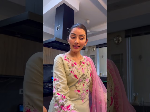 Gulab Jamun Ke Liye Mila Dhoka 😰 #neetubisht #funny #lakhneet #comedy #youtubeshorts #trending