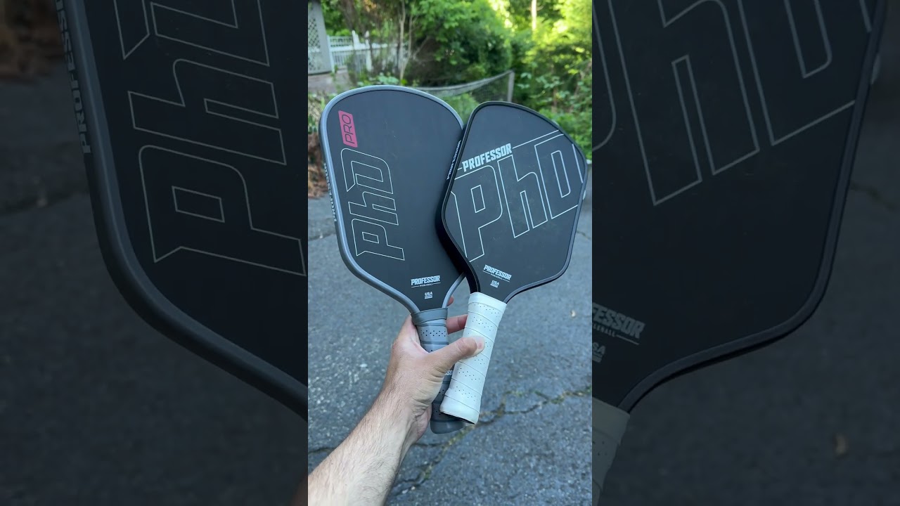 Which Pickleball Paddle Do You Choose?