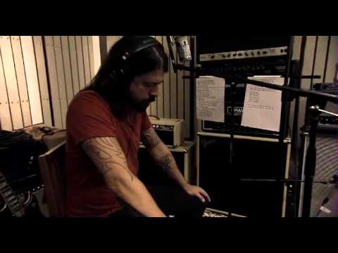 Foo Fighters: Back and Forth'