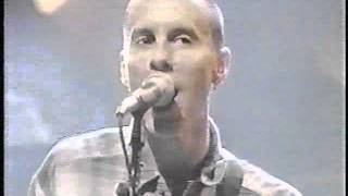 Toadies &#39;Possum Kingdom&#39; 1995 live performance before studio audience, late night tv talk show