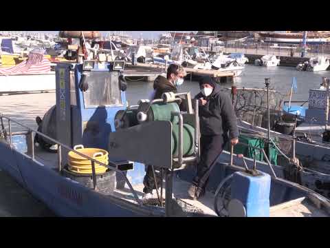 Porto di San Benedetto con i pescatori (meloni augusto): La pesca artigianale