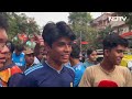 India vs Australia Final: Mumbai के Dadar में सड़कों पर खड़े होकर मैच देख रहे हैं Fans  - 05:53 min - News - Video