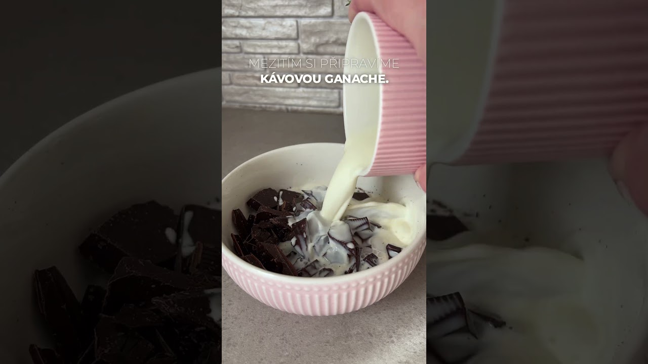 Neodolatelné tiramisu cupcakes! 🧁 Musíte zkusit! #toprecepty #shorts #tiramisu