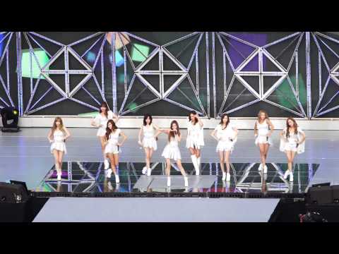 140815 SM TOWN Girls' Generation - Hoot