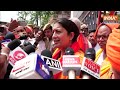 Lok Sabha Elections 2024 | Smriti Irani ने Amethi से भरा नामांकन, Congress पर फिर क्या कह दिया?  - 05:05 min - News - Video