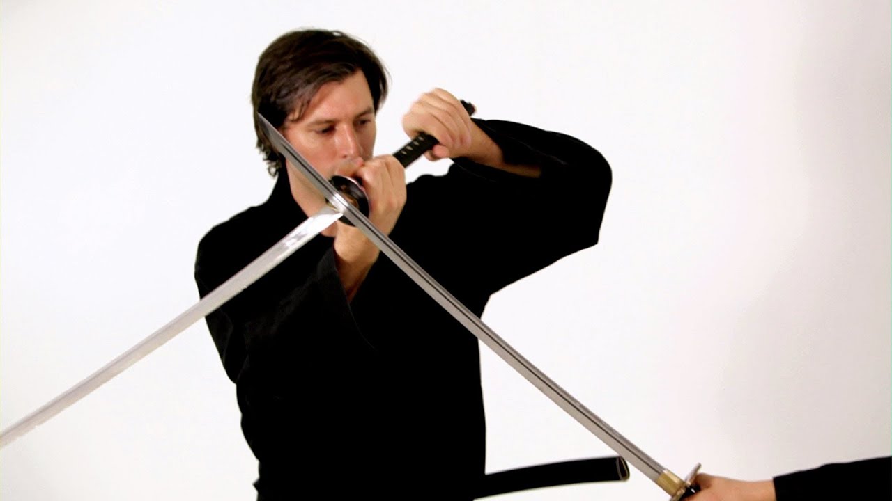 How To Parry With A Katana Sword Fighting Youtube 8095