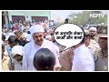 Mukhtar Ansari Funeral पर DM से भिड़ गए Afzal Ansari! मुख़्तार अंसारी को मिट्टी पर हुई तीखी बहस  - 01:39 min - News - Video