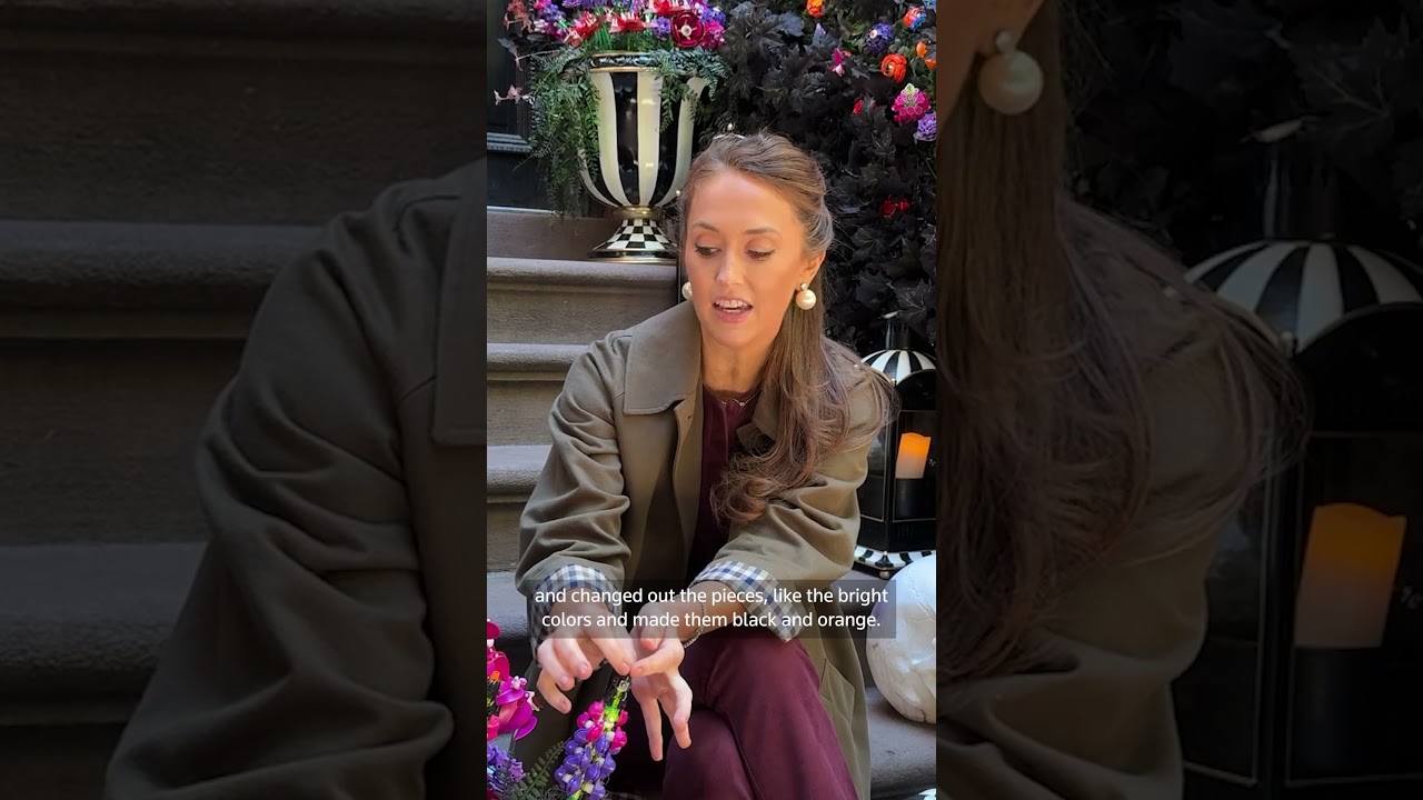 👻 Halloween spirit on New York City stoops