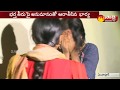 Wife exposes extramarital affair of hubby in Hyd