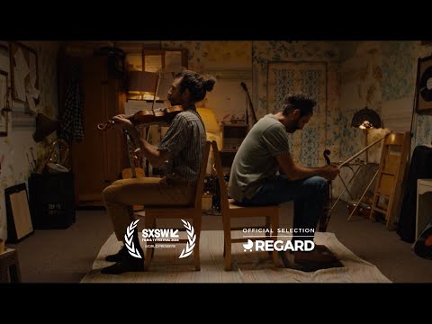 À toi les oreilles'