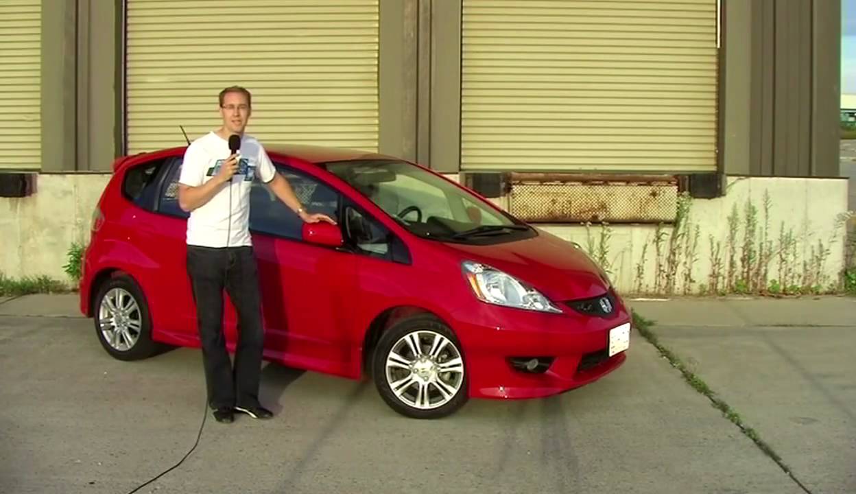 compare toyota yaris honda fit and nissan versa #2