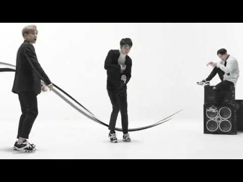 SKECHERS D'LITES 2 · EXO | Full Version