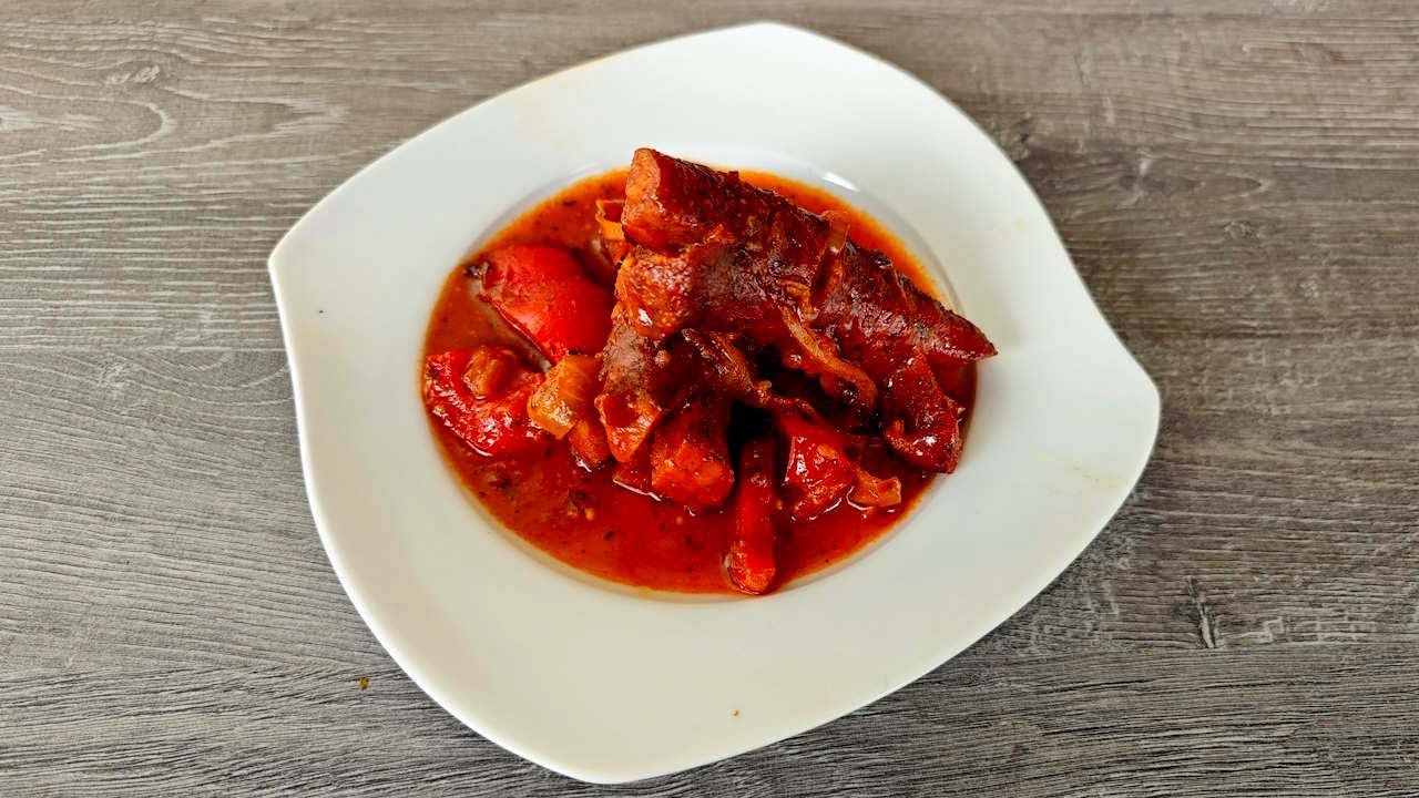 Když grilovat, tak stylově! Šunkové klobásy na pivu, co mizí ze stolu samy | @zadnyspeky