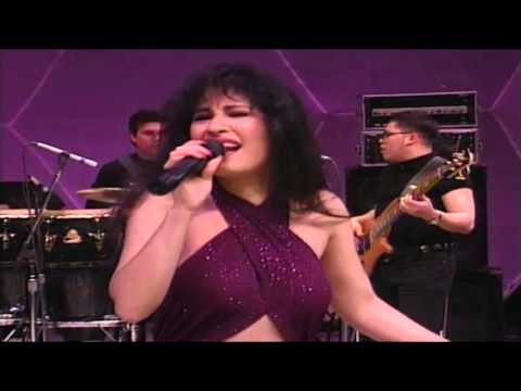 Selena - Cumbia Medley (Como La Flor, La Carcacha, Bidi Bidi Bom Bom & Baila Esta Cumbia)
