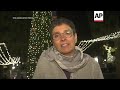 La YMCA de Jerusalén coloca un árbol de Navidad gigante