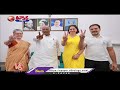 Modi VS Rahul Gandhi | Lok Sabha Election 2024 | V6 Teenmaar  - 03:25 min - News - Video