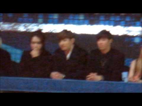 121229 TVXQ enjoying EXO performance @ SBS Gayo