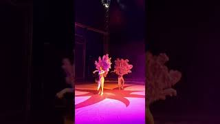 Les danseuses du Grand Cirque Royal