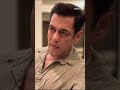 फैन्स के साथ Salman की तस्वीरें हो रही हैं वायरल और क्‍या है कारण?  - 00:50 min - News - Video