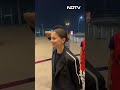 Alia Bhatt और बहन Shaheen Bhatt  एयरपोर्ट पर एक साथ आईं नज़र