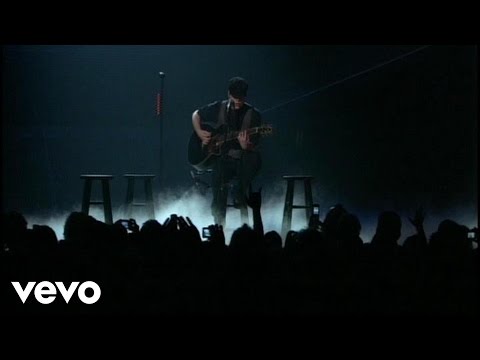 Fall Out Boy - Golden (Golden (Live From UCF Arena))