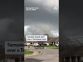 Tornado clouds swirl over a Tennessee town  - 00:18 min - News - Video