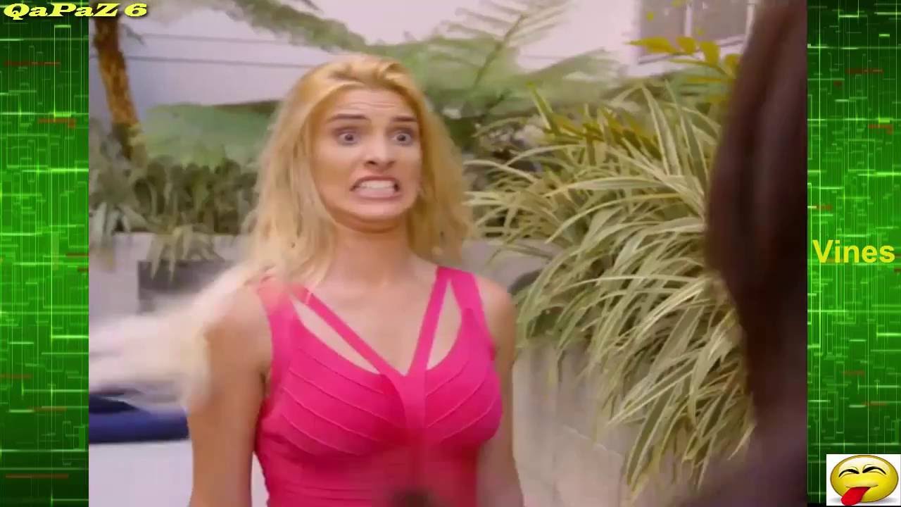 Lele Pons Cleavage