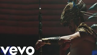 LETRA ~ CON LA BRISA (WAKANDA FOREVER) (Official Music Video) Video HD